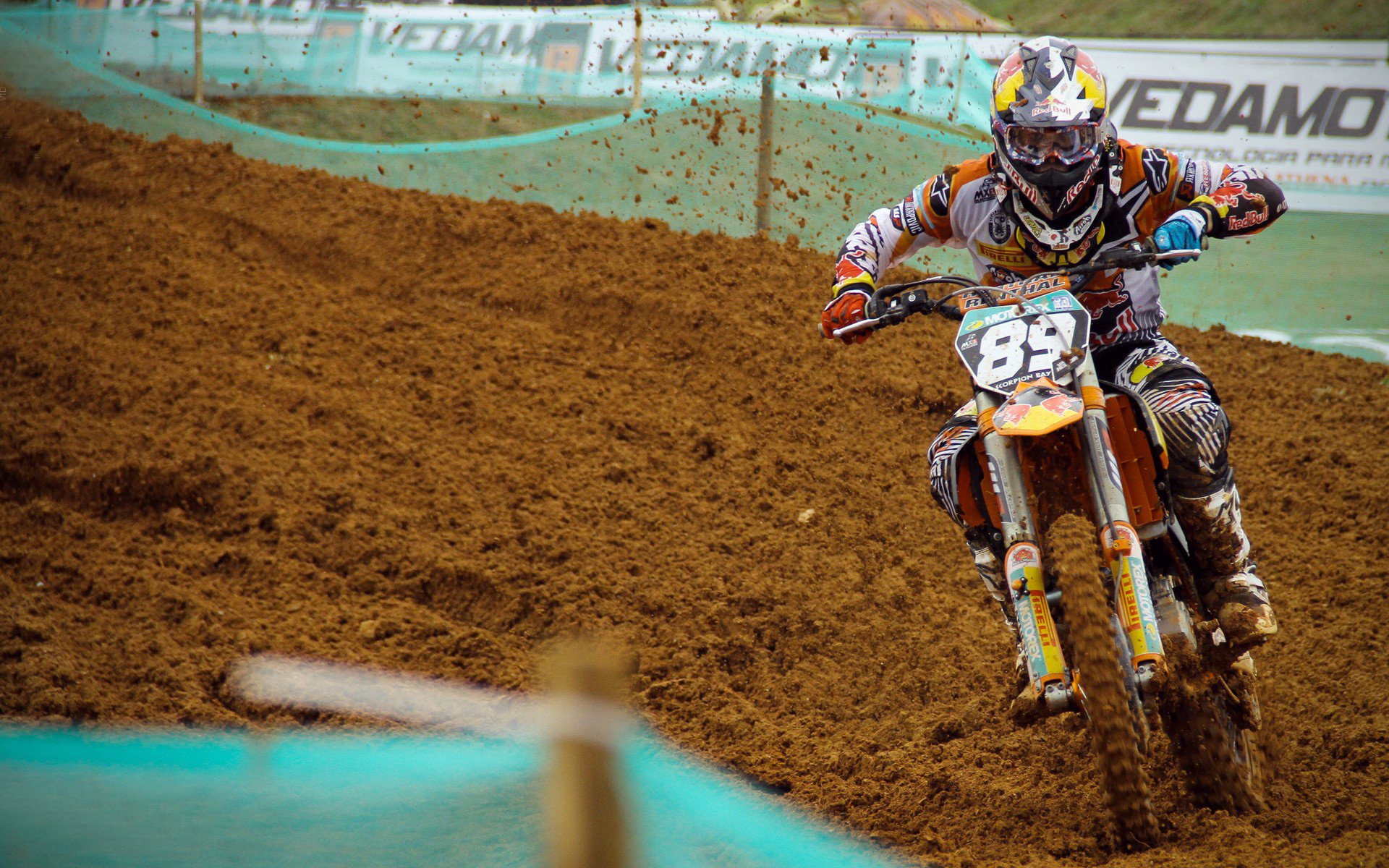 《比赛精彩瞬间:回顾年度最佳操作集锦》,竞赛精彩瞬间怎么写